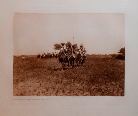 Edward S. Curtis (1868-1953), Hótamitánye Society, Cheyenne Sun Dance Pl 661